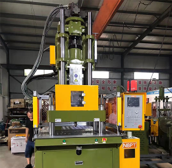 PT-1200 标准立式注塑机